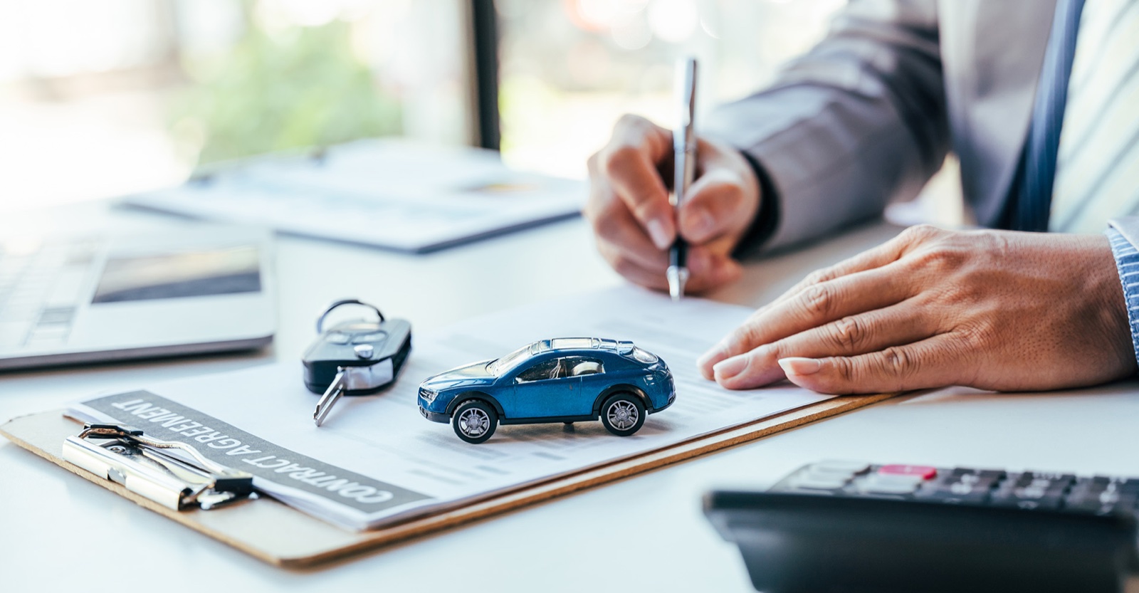 Single-Pay Car Lease Guide: How Paying Upfront Cuts Money Factor Interest & Eliminates Monthly Bills